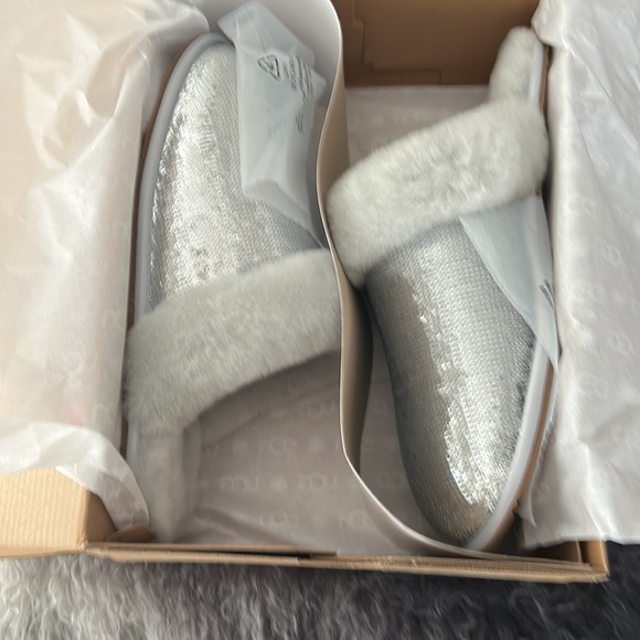 UGG Shoes - 🥿 UGG Scuffette II Chunky Sequin Slippers NWT🥿~Size 11